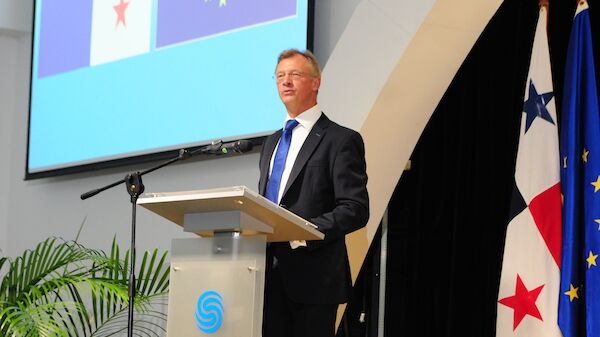 Novas equipes diplomáticas para Bélgica e Luxemburgo